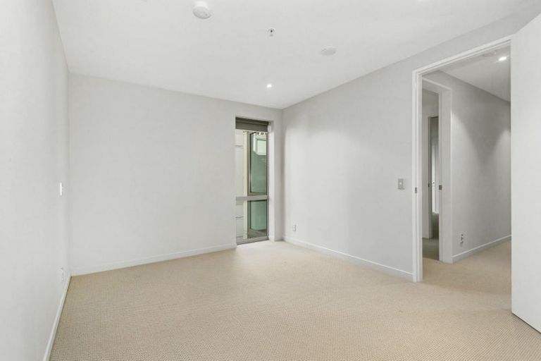 Photo of property in Mariner, 1/140b Oriental Parade, Oriental Bay, Wellington, 6011