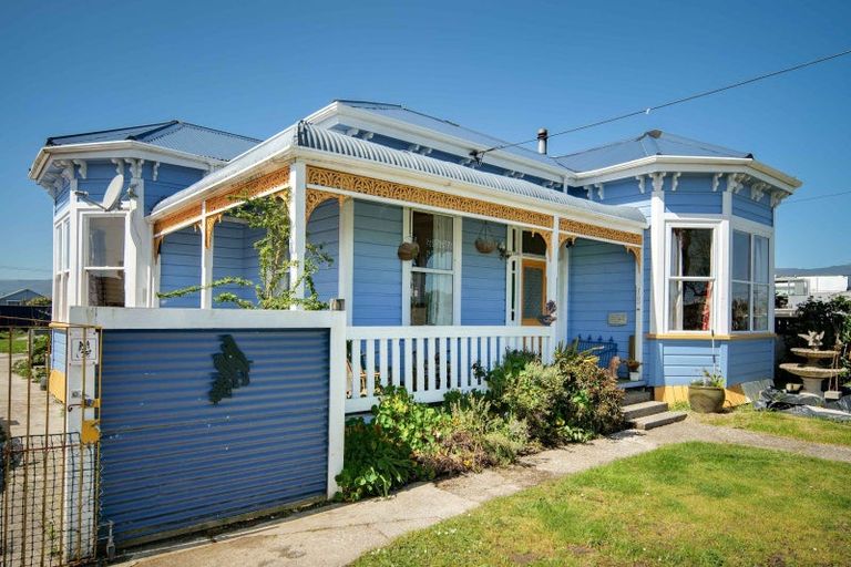 Photo of property in 123 Queen Street, Westport, 7825