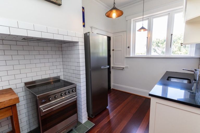 Photo of property in 30 Buckingham Street, Melrose, Wellington, 6023