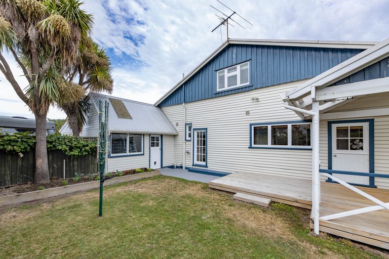 Photo of property in 96 Kerrs Road, Avonside, Christchurch, 8061