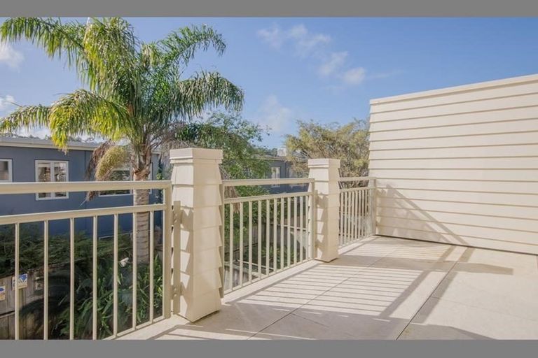 Photo of property in The Grange, 82/92 Bush Road, Albany, Auckland, 0632