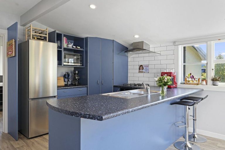 Photo of property in 27 Station Road, Coalgate, 7673