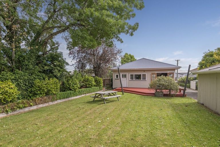 Photo of property in 8 Nairn Street, Spreydon, Christchurch, 8024
