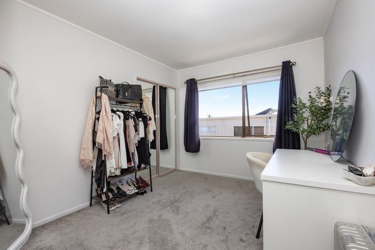 Photo of property in 219 Royal Road, Massey, Auckland, 0614