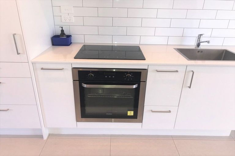 Photo of property in 28b Ian Morrison Road, Hobsonville, Auckland, 0616