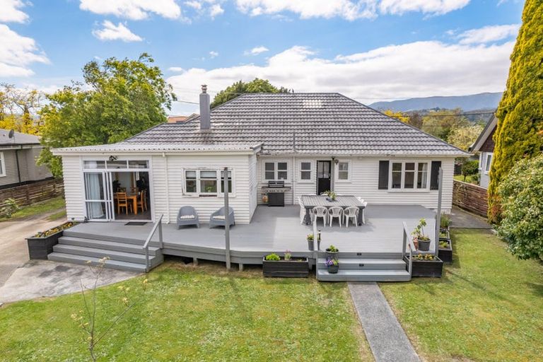 Photo of property in 11 Golders Road, Elderslea, Upper Hutt, 5018