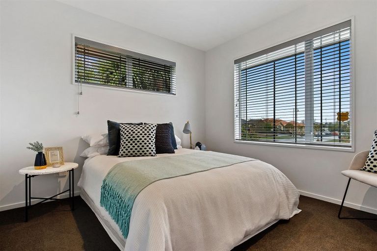 Photo of property in 6 Date Crescent, Aidanfield, Christchurch, 8025
