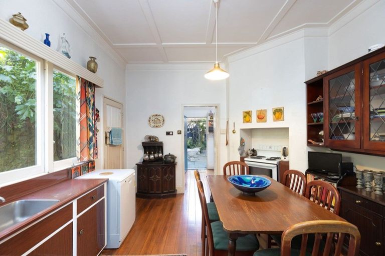 Photo of property in 40 Cleveland Terrace, Nelson, 7010