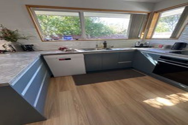 Photo of property in 1/51 Sturrocks Road, Redwood, Christchurch, 8051