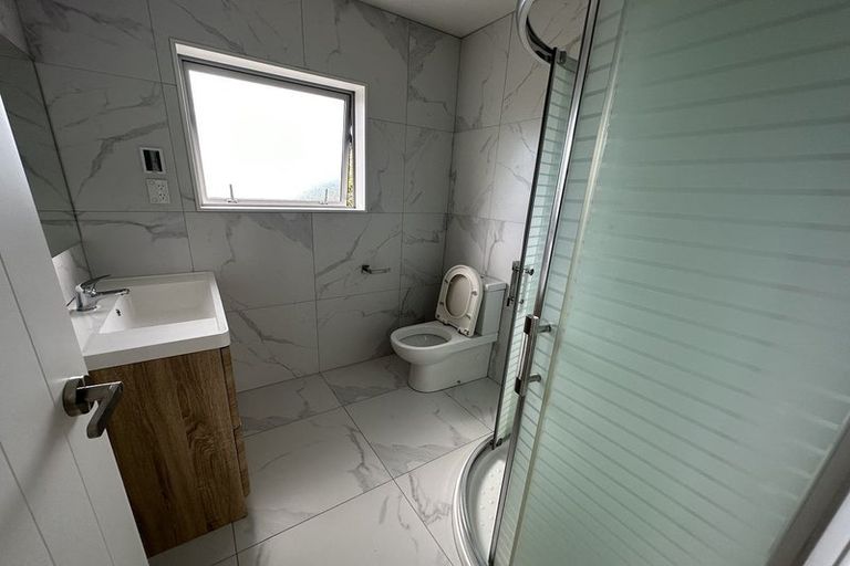 Photo of property in 2a Hemi Street, Narrow Neck, Auckland, 0622
