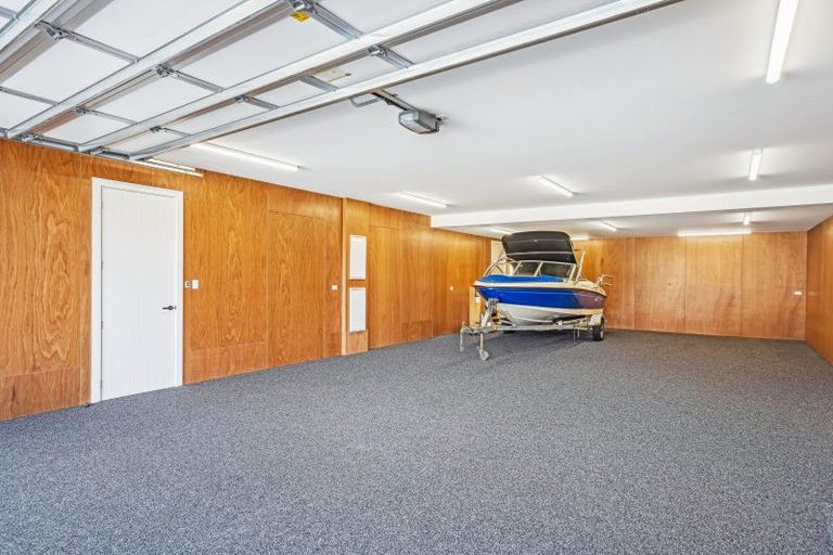 Photo of property in 27 Rubus Street, Wanaka, 9382