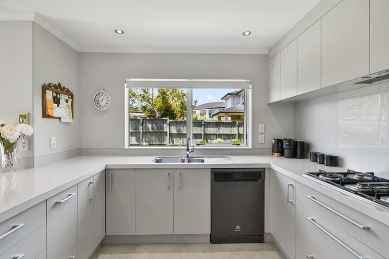 Photo of property in 10 Bayvista Drive, Karaka, Papakura, 2113