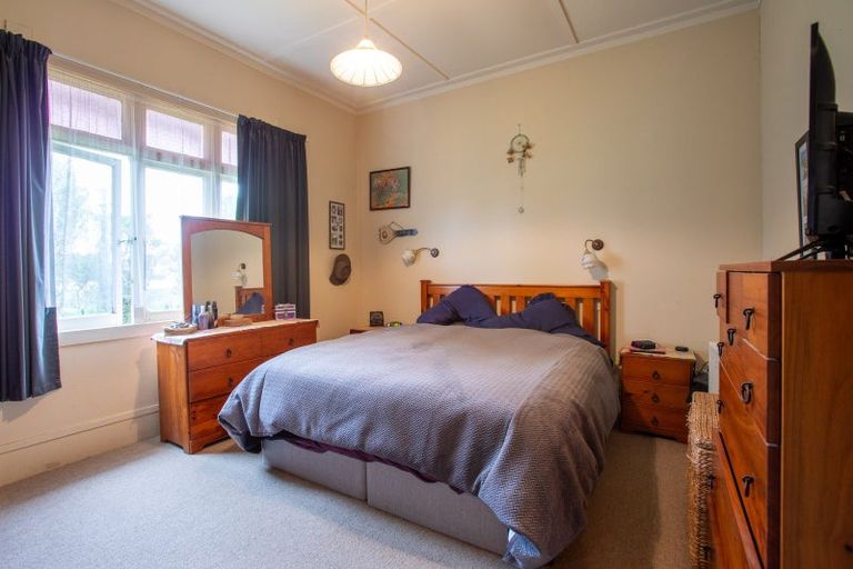 Photo of property in 1 Vogel Street, Woodville, 4920