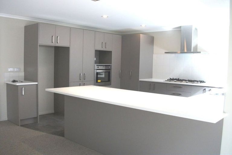 Photo of property in 8 Citron Court, Flat Bush, Auckland, 2016