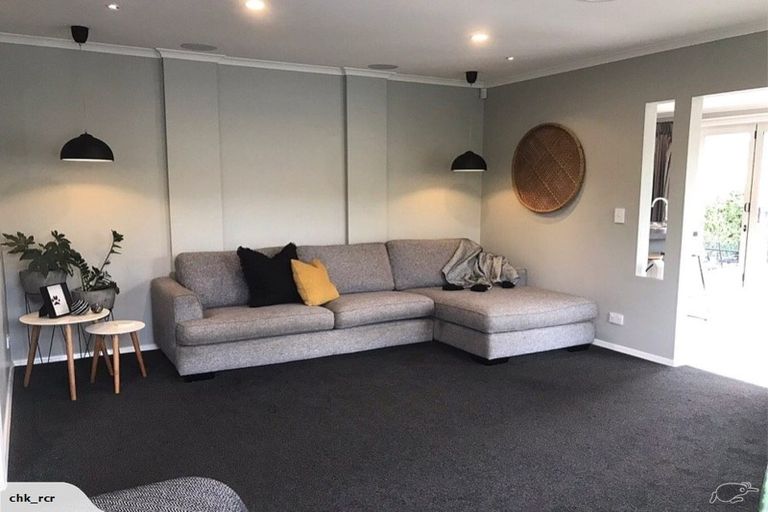 Photo of property in 21 Larch Place, Casebrook, Christchurch, 8051