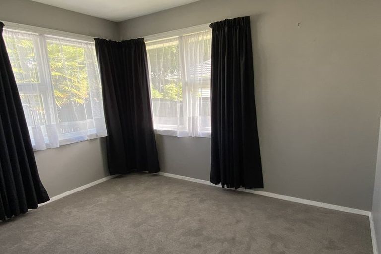 Photo of property in 6 Oakhurst Place, Russley, Christchurch, 8042