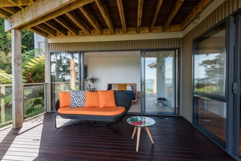 Photo of property in 141 Nicholson Road, Khandallah, Wellington, 6035