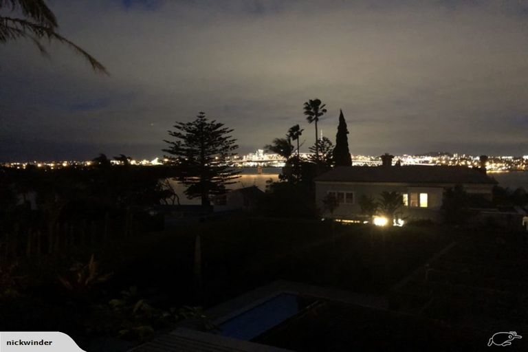 Photo of property in 39 Hinemoa Street, Birkenhead, Auckland, 0626
