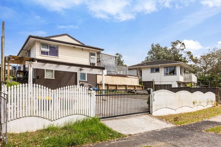 Photo of property in 16 Mckinstry Avenue, Mangere East, Auckland, 2024