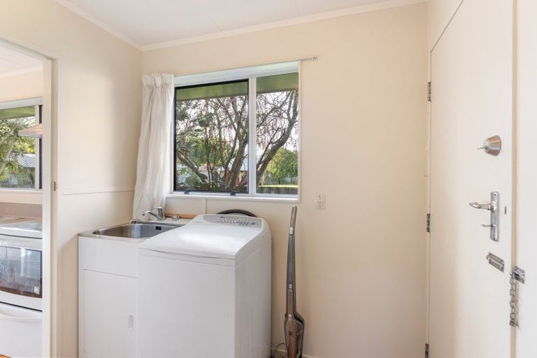 Photo of property in 33 Raukawa Street, Otaki, 5512