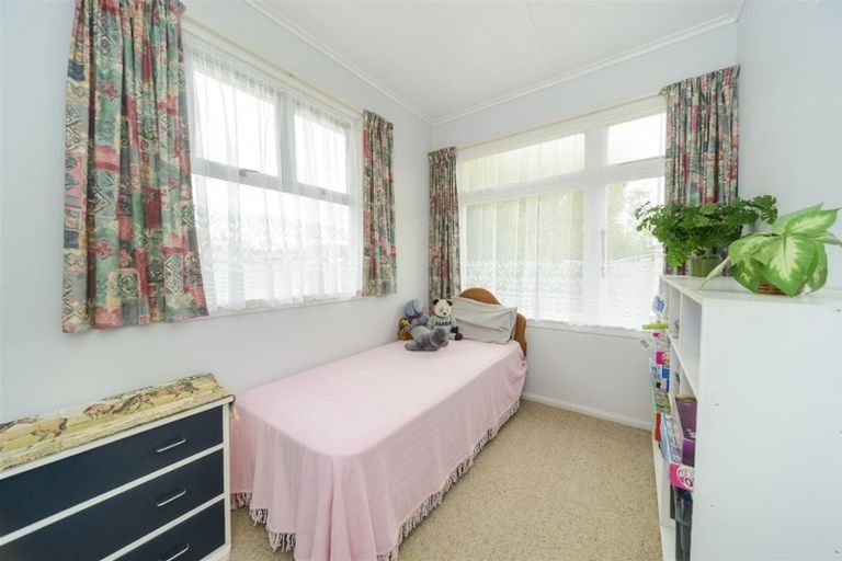 Photo of property in 5 Pencarrow Street, Highbury, Palmerston North, 4412