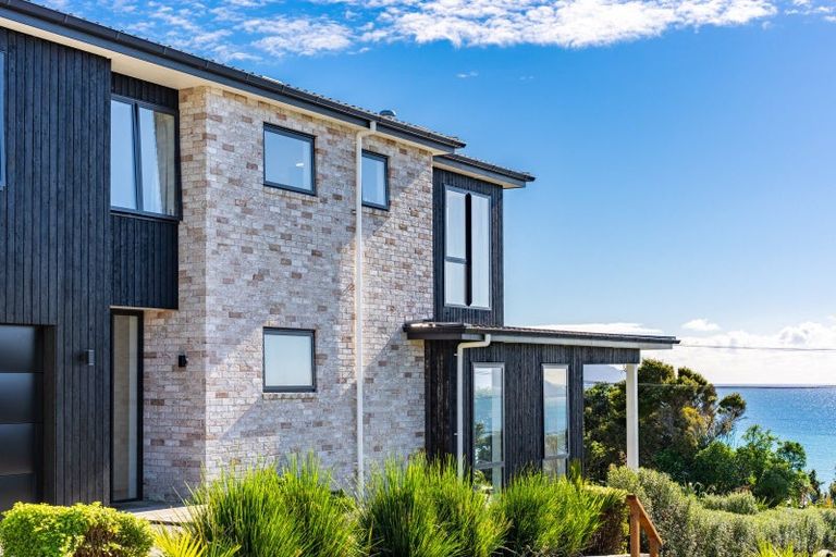 Photo of property in 10 Solar Way, Langs Beach, 0582