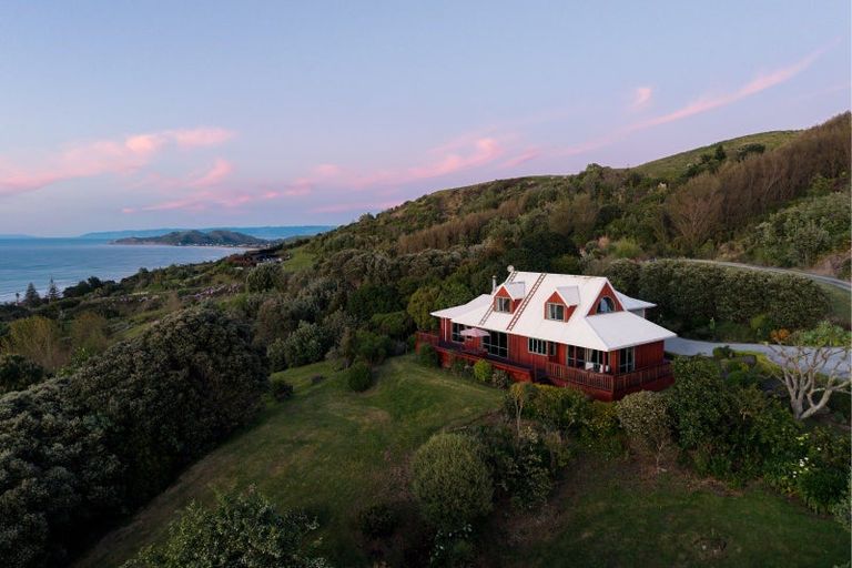 Photo of property in 36 Sirrah Street, Okitu, Gisborne, 4010