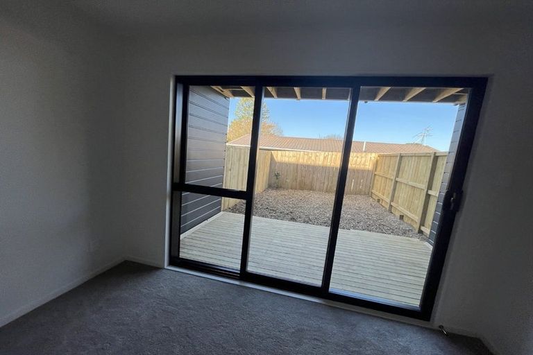 Photo of property in 20/241 Don Buck Road, Massey, Auckland, 0614