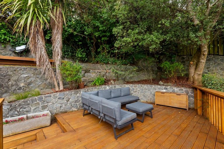 Photo of property in 70 Curtis Street, Northland, Wellington, 6012