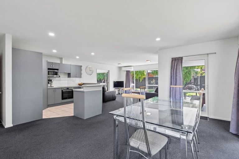 Photo of property in 6 Rawei Place, Harewood, Christchurch, 8051