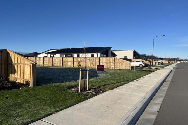 Photo of property in 38 Cousins Street, Woodend, 7691