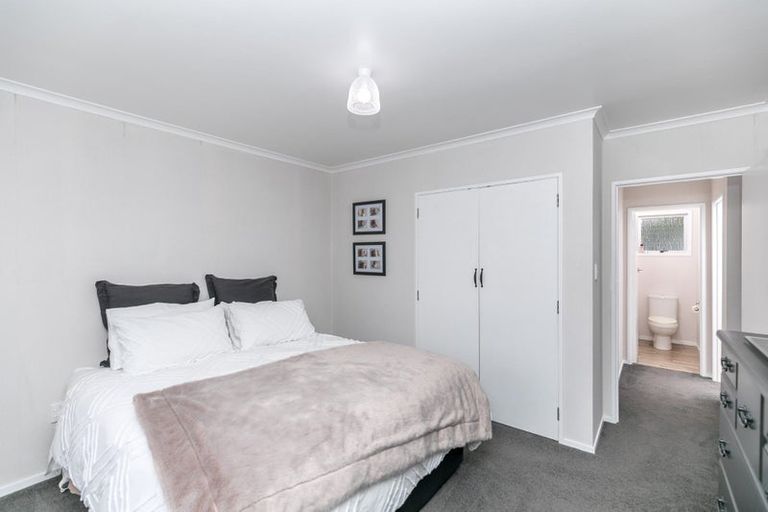 Photo of property in 42a Alison Street, Hamilton Lake, Hamilton, 3204