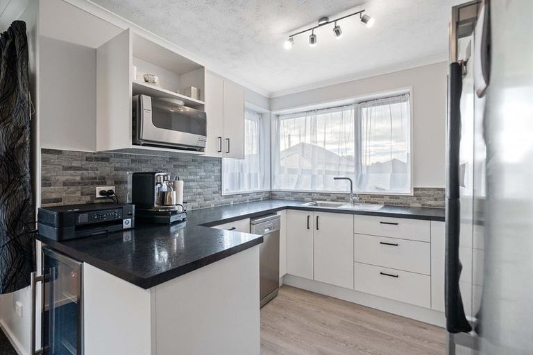 Photo of property in 15a Nottingham Avenue, Halswell, Christchurch, 8025