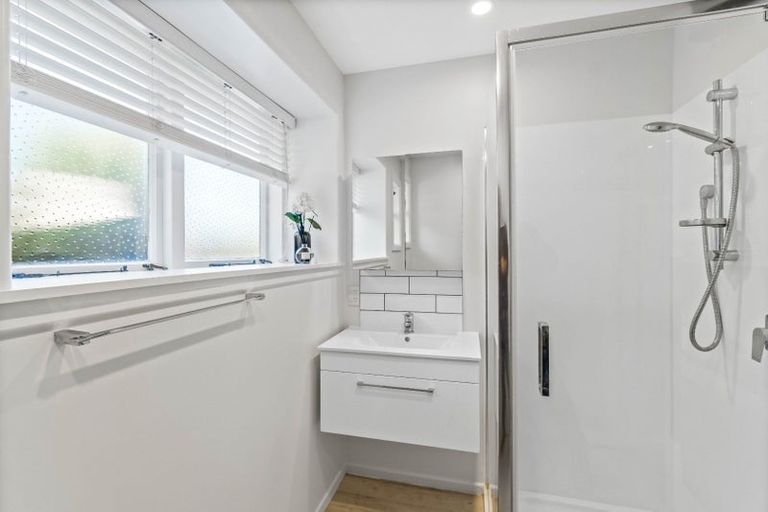 Photo of property in 1/104a Idris Road, Bryndwr, Christchurch, 8052
