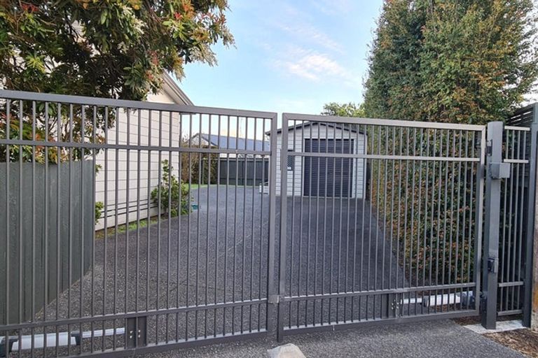 Photo of property in 7 College Place, Poike, Tauranga, 3112