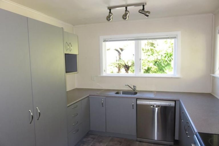 Photo of property in 62 Salford Street, Newlands, Wellington, 6037