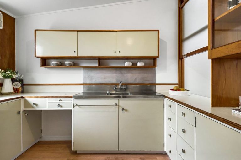 Photo of property in 5/6 North Avenue, Narrow Neck, Auckland, 0624