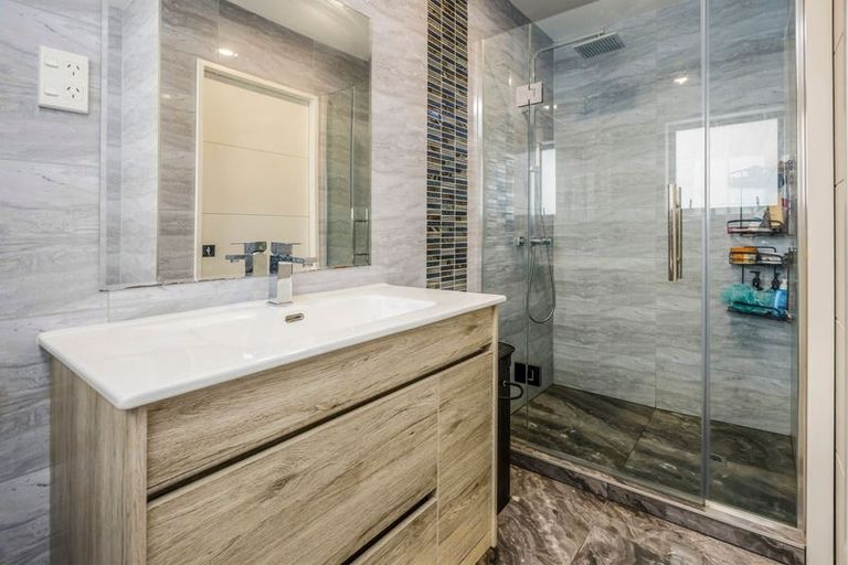 Photo of property in 7b Miami Street, Mangere East, Auckland, 2024