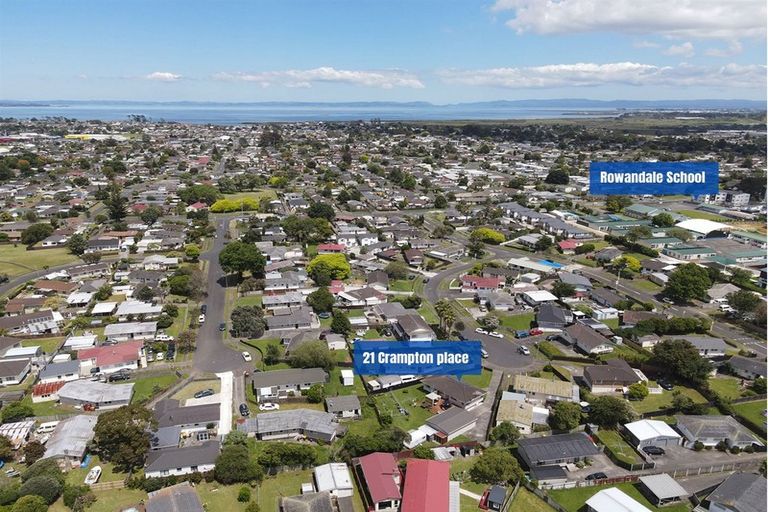 Photo of property in 21 Crampton Place, Manurewa, Auckland, 2102