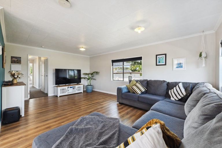 Photo of property in 20a Tahurangi Place, Spotswood, New Plymouth, 4310