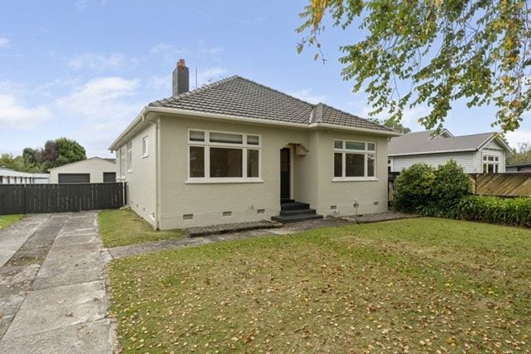 Photo of property in 32 Karina Terrace, Roslyn, Palmerston North, 4414