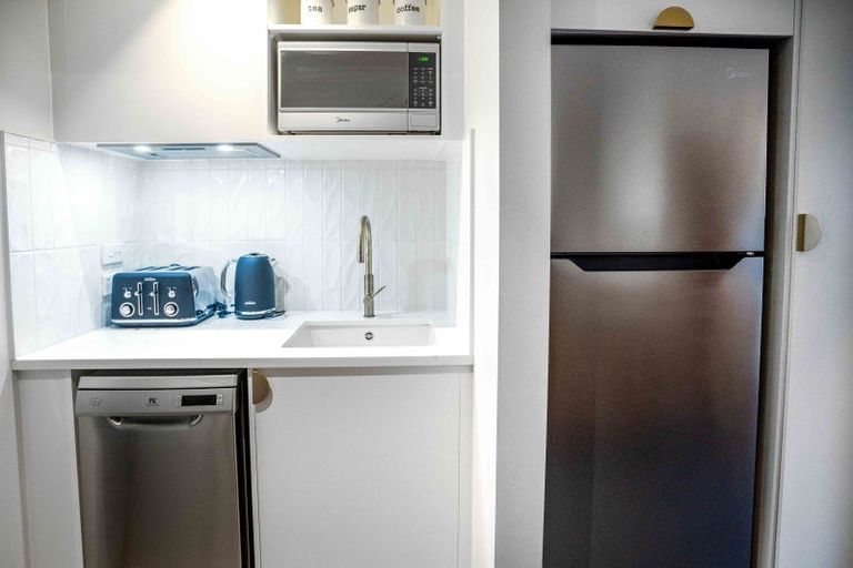 Photo of property in 4 Brandon Road, Manly, Whangaparaoa, 0930