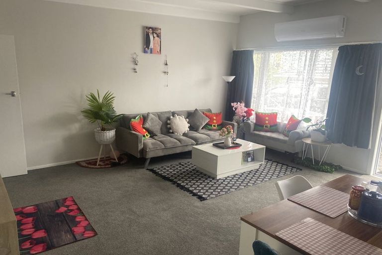 Photo of property in 2/14 Cambourne Road, Papatoetoe, Auckland, 2025