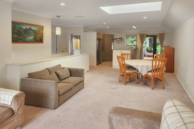 Photo of property in 40 Futuna Close, Karori, Wellington, 6012