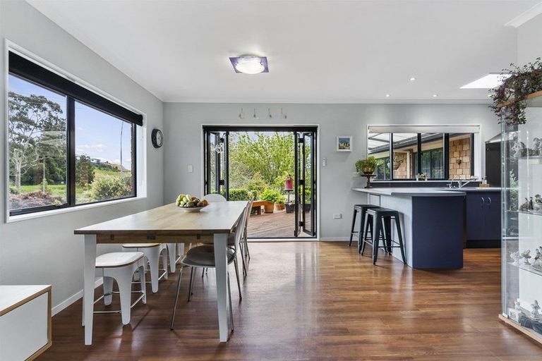 Photo of property in 71 Kinloch Drive, Bethlehem, Tauranga, 3110