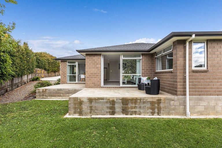Photo of property in 6a Moera Place, Stanmore Bay, Whangaparaoa, 0932