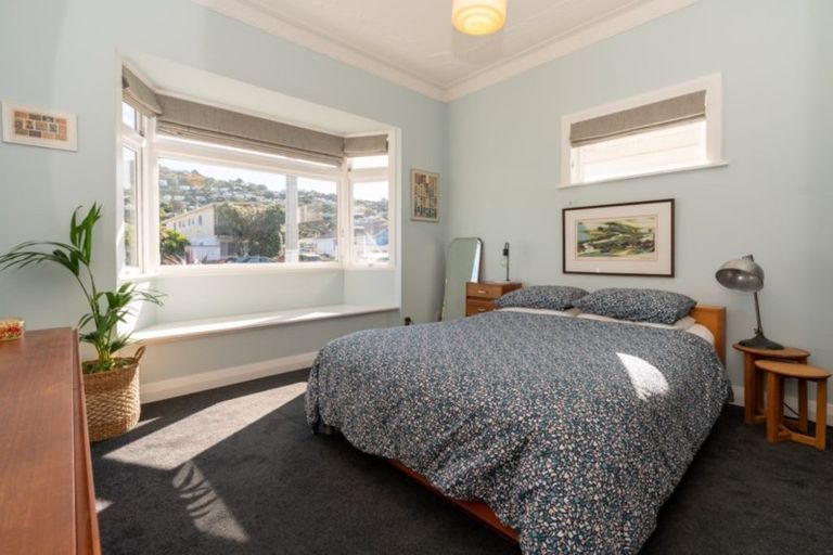 Photo of property in 187 Onepu Road, Lyall Bay, Wellington, 6022