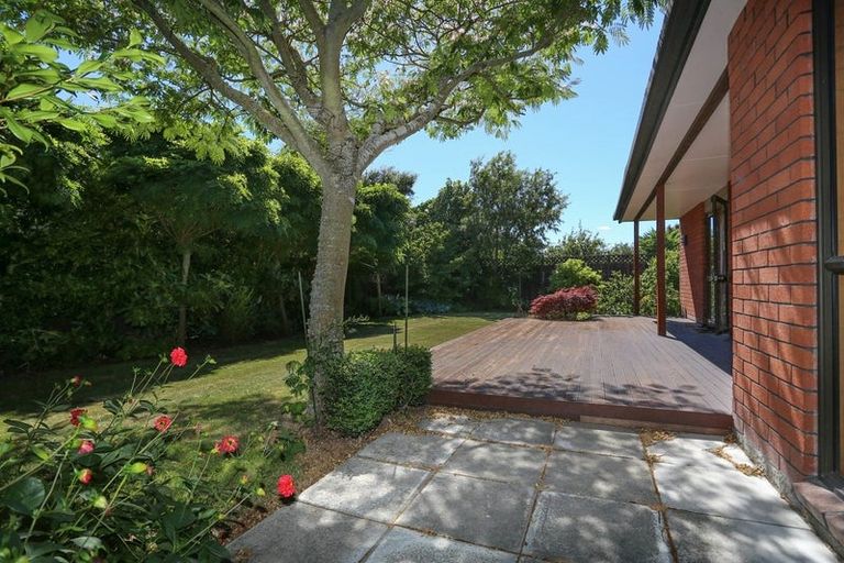 Photo of property in 8a Konini Street, Riccarton, Christchurch, 8041
