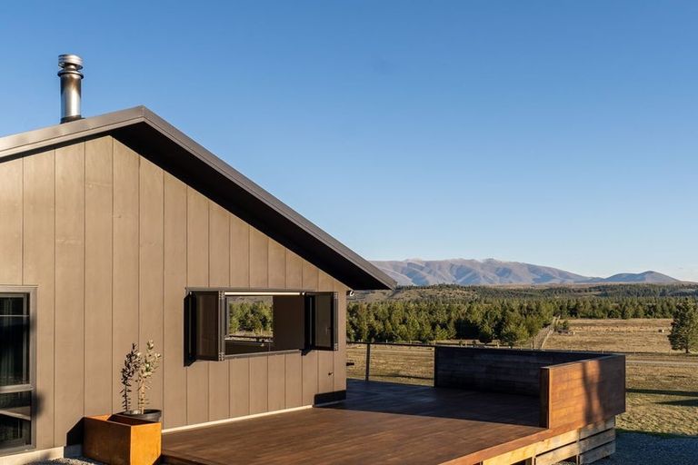 Photo of property in 595 Manuka Terrace, Ben Ohau, Twizel, 7999