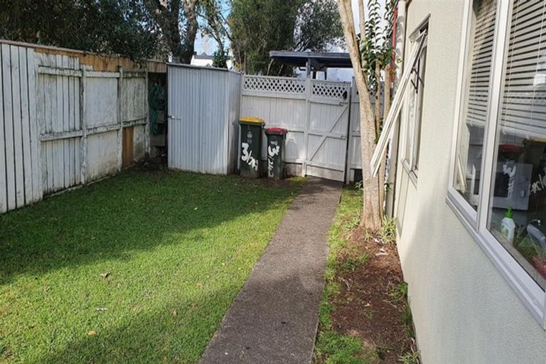 Photo of property in 3/242 Pakuranga Road, Pakuranga Heights, Auckland, 2010